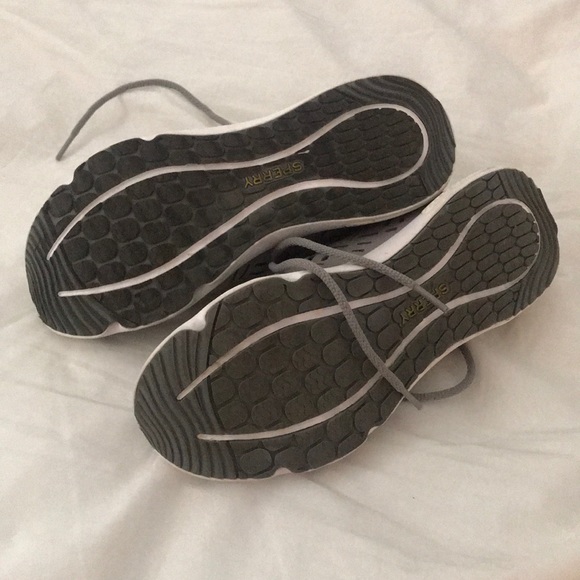 Speery Gym Shoes - Picture 5 of 5